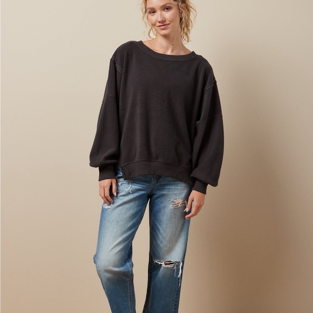 AE oversized sweatshirt